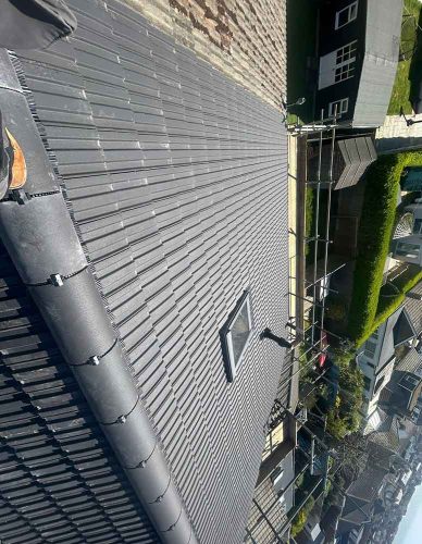 BlackRoof